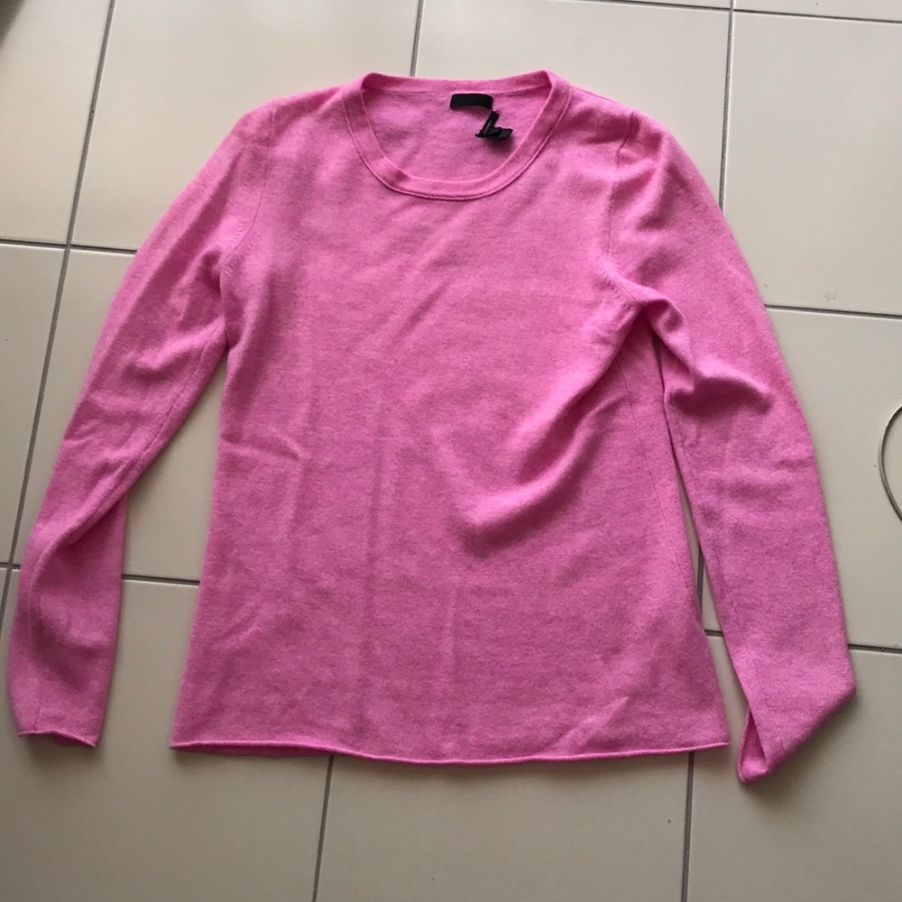 Pale pink cashmere sweater